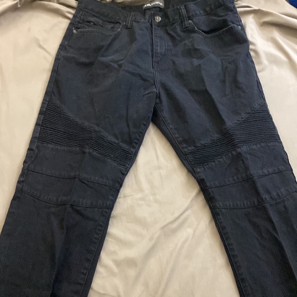 Black jeans - Picture 2 of 3